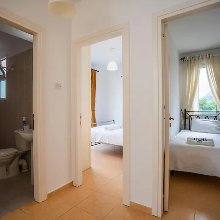 3-bedroom In Family Friendly Area *