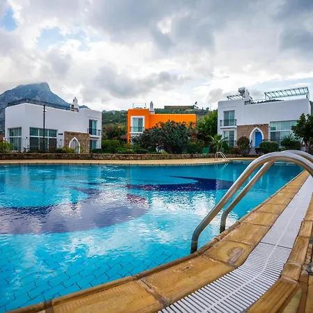 3-bedroom In Family Friendly Area Villa Vasilia
